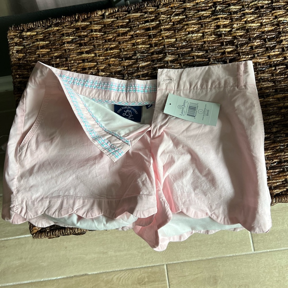 Adorable pink L Lauren James pink poplin shorts. Scalloped hem.  NWT